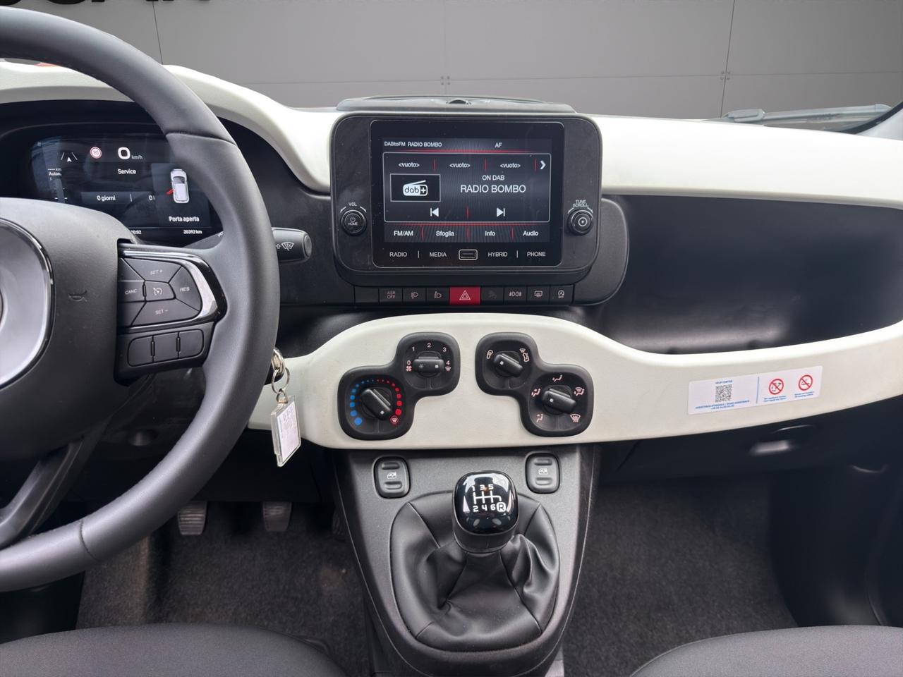 Fiat - Pandina Cross 1.0 firefly hybrid