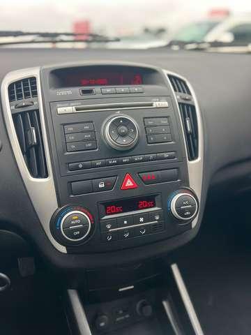 Kia Ceed SW / cee'd SW cee'd Sp. Wag. 1.6 CRDi VGT 115CV EX