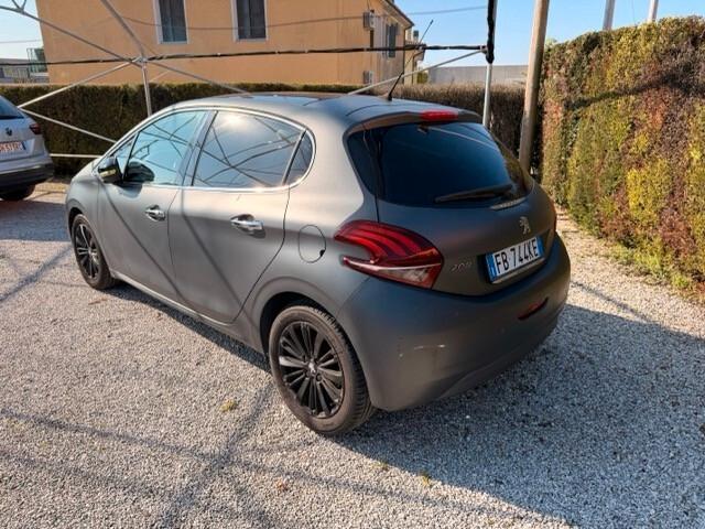 Peugeot 208 1.2cc 110cv puretech t GT Line