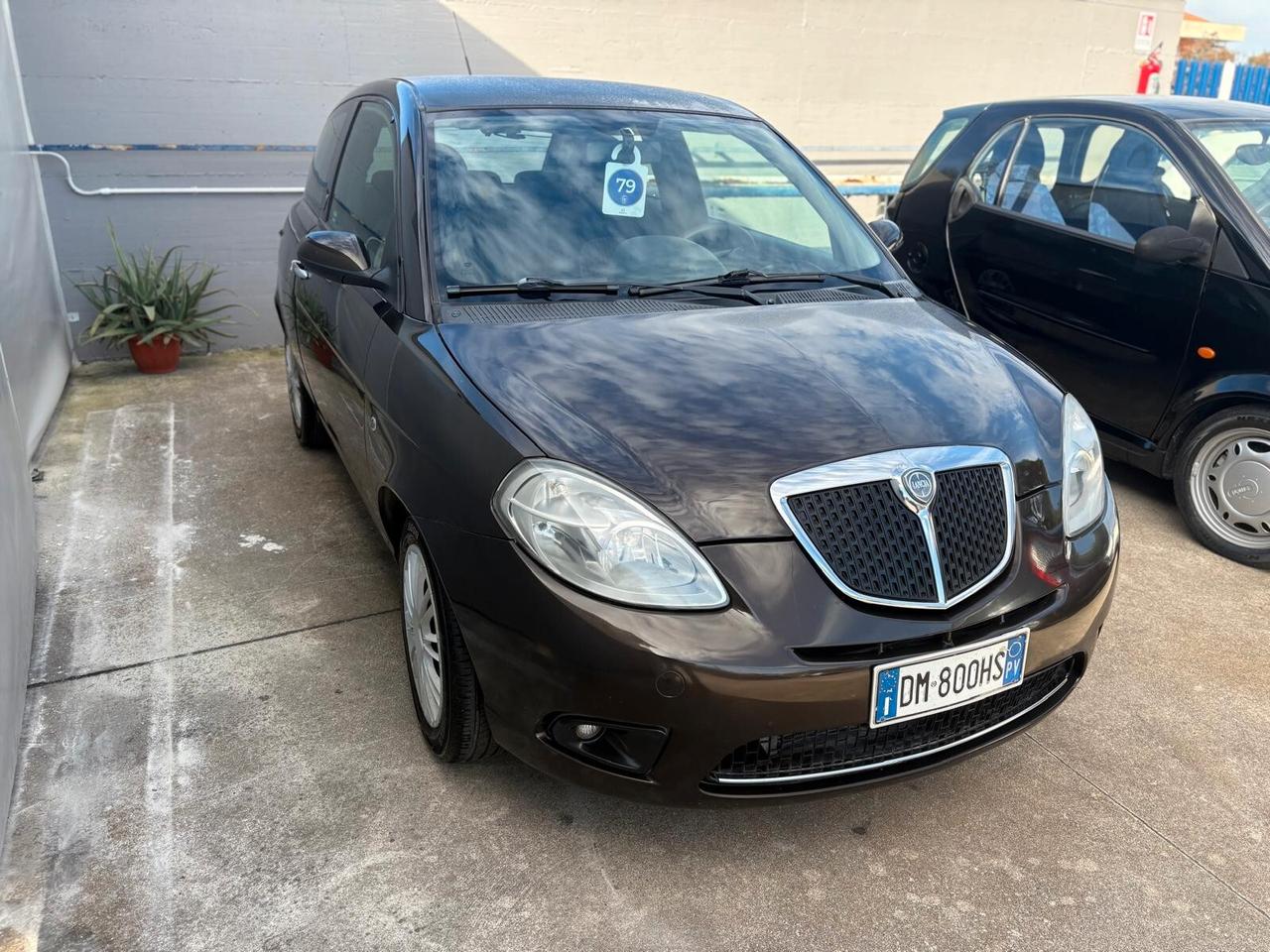 Lancia Ypsilon 1.4 Argento