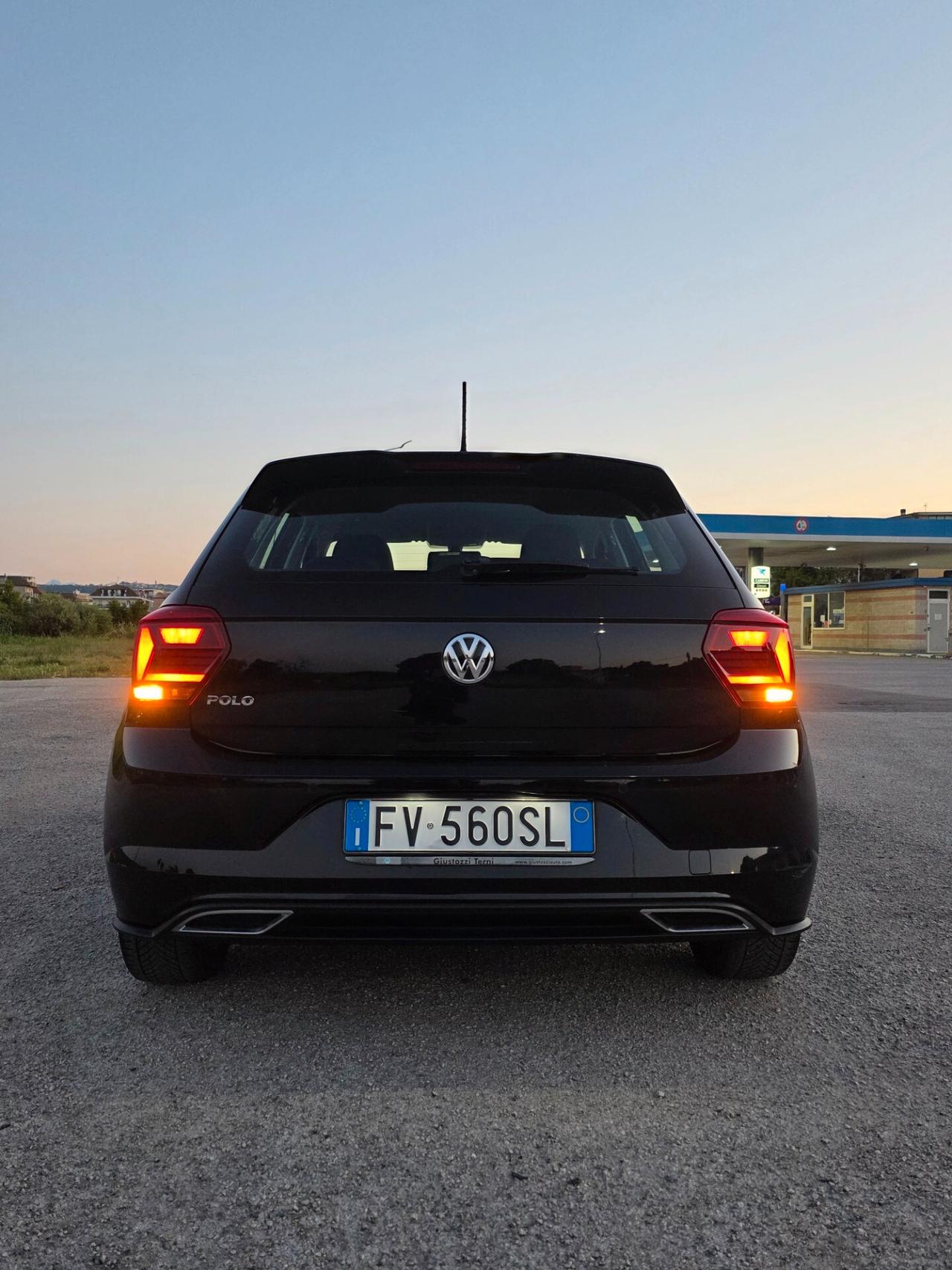 Volkswagen Polo 1.6 TDI 95 CV 5p. R Line. Highline BlueMotion Technology