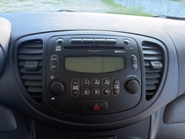 HYUNDAI i10 1.1 12V EURO 5 BENZ OK NEOP POCHISSIMI CHILOMETRI