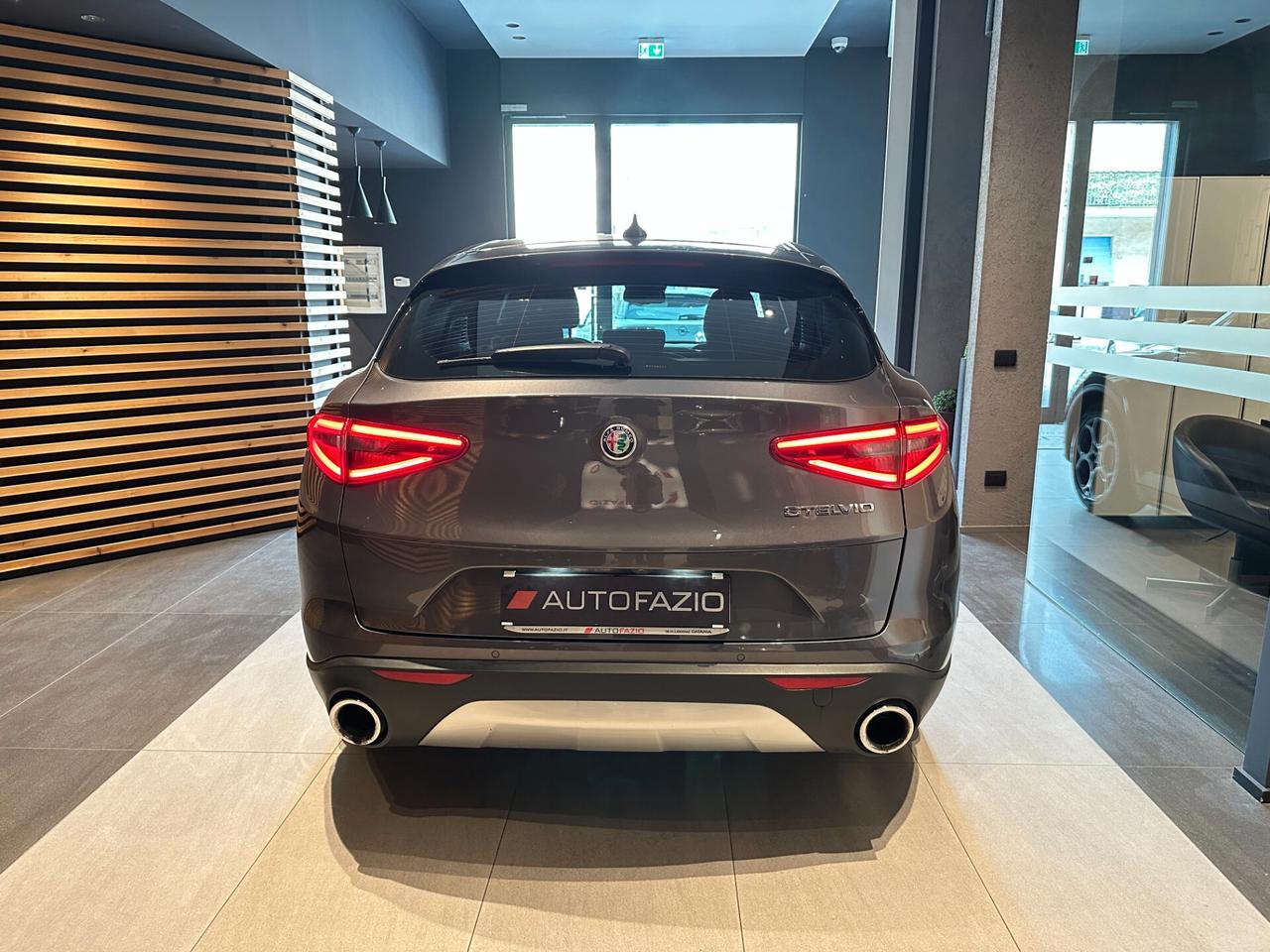 Alfa Romeo Stelvio 2.2 Turbodiesel 190 CV AT8 RWD Executive