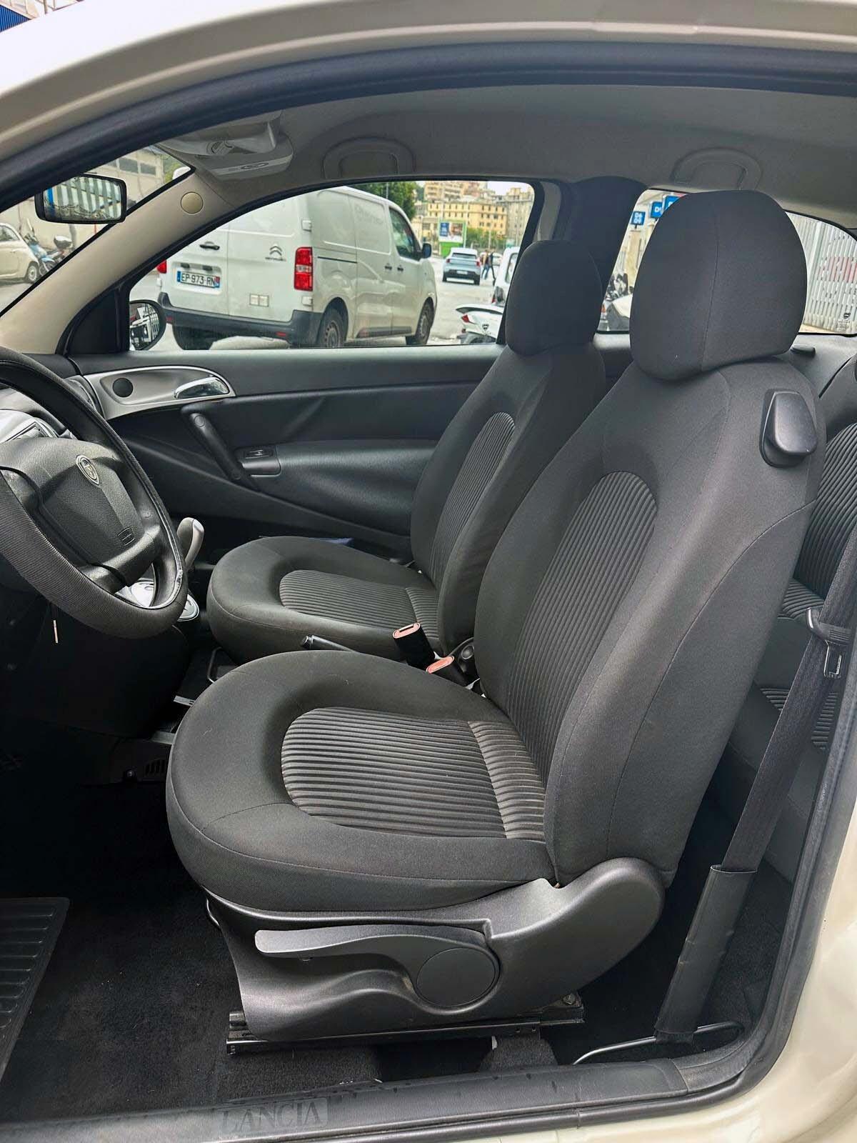 Lancia Ypsilon 1.3 MJET Automatica