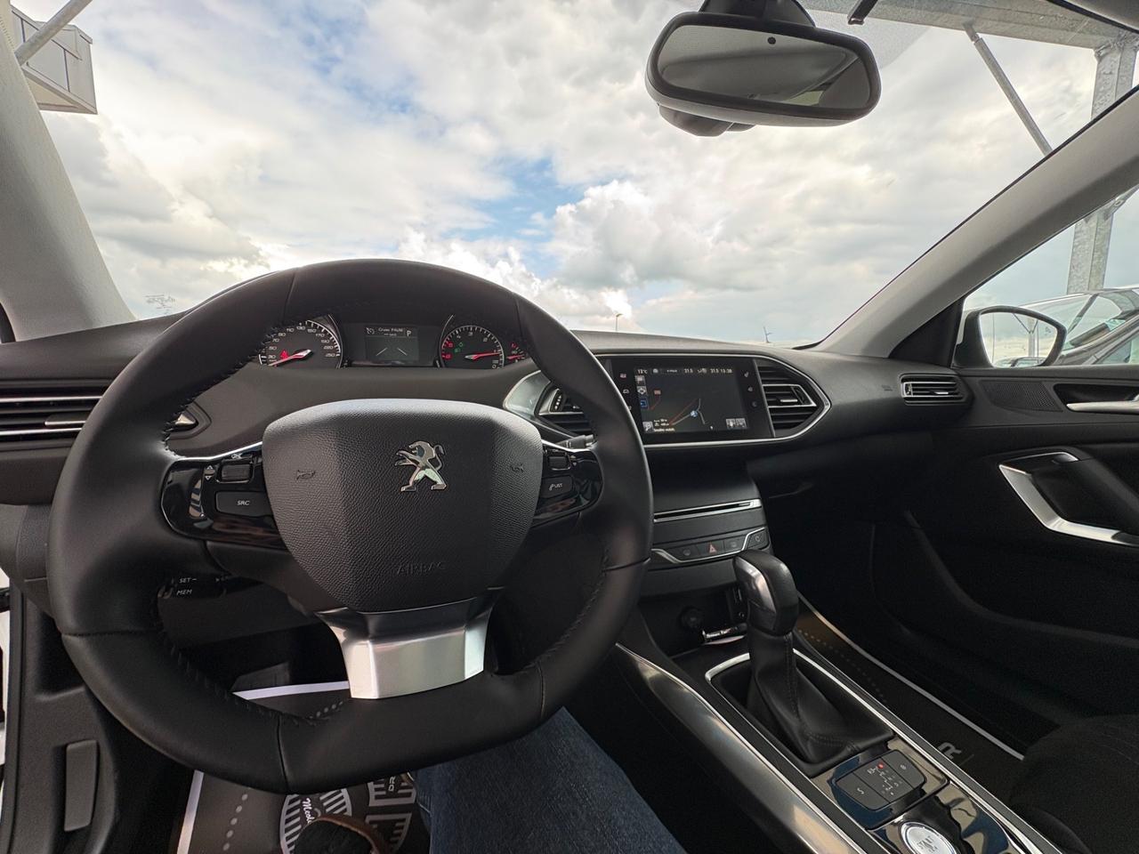 Peugeot 308 BlueHDi 150 S&S EAT6 SW Allure