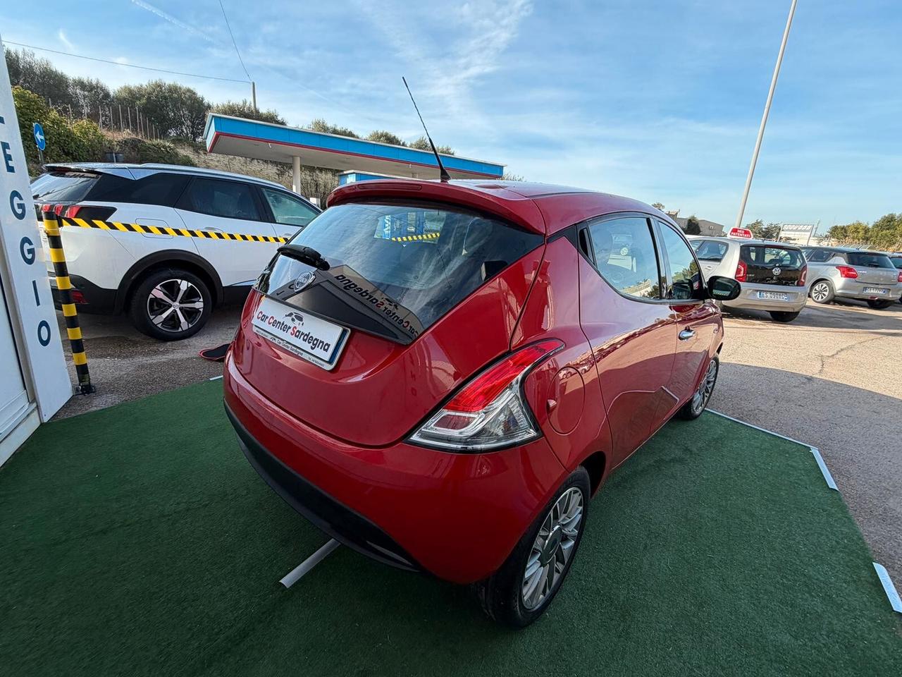 Lancia Ypsilon 0.9 TwinAir 85 CV 5 porte S&S Gold