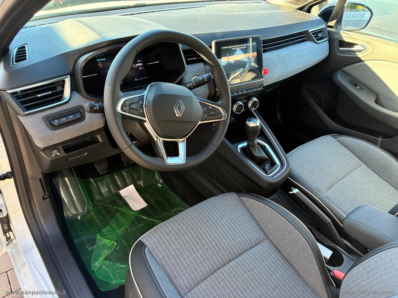 RENAULT Clio ECO-G 100 CV Techno