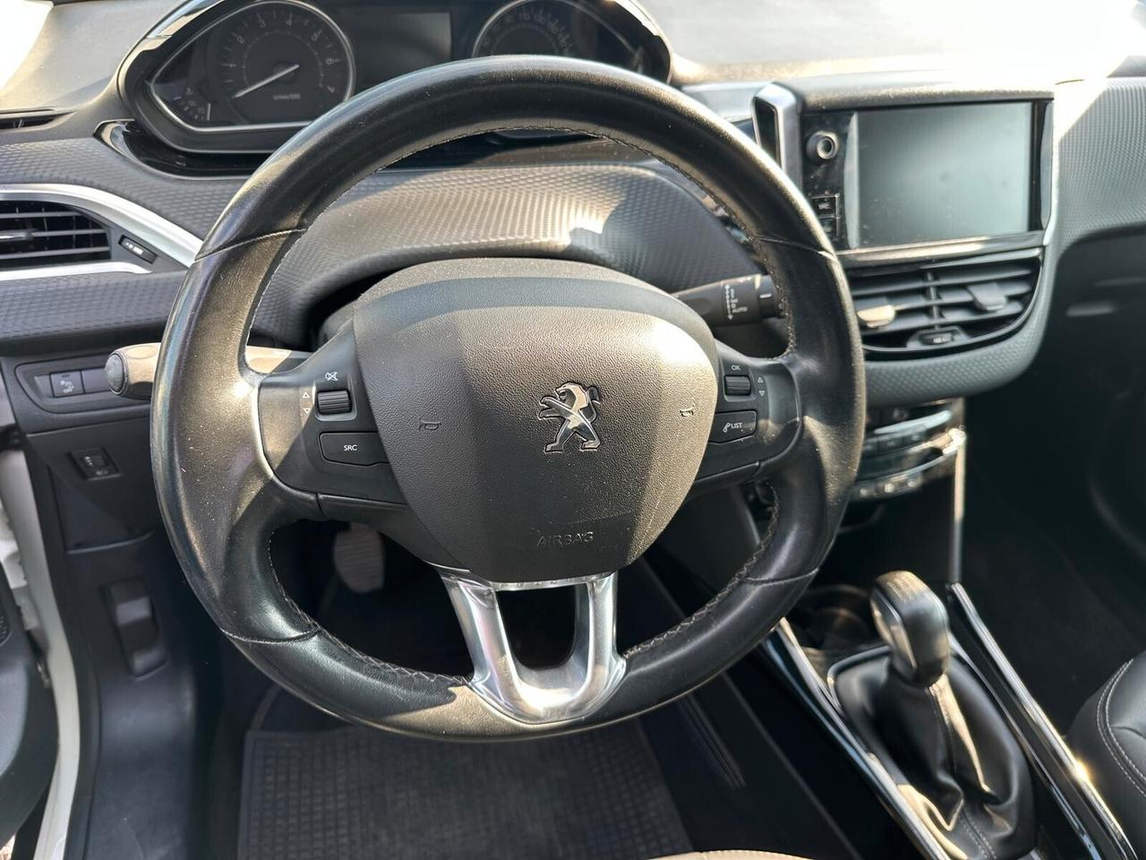 Peugeot 2008 PureTech Turbo 110 S&S Black Matt