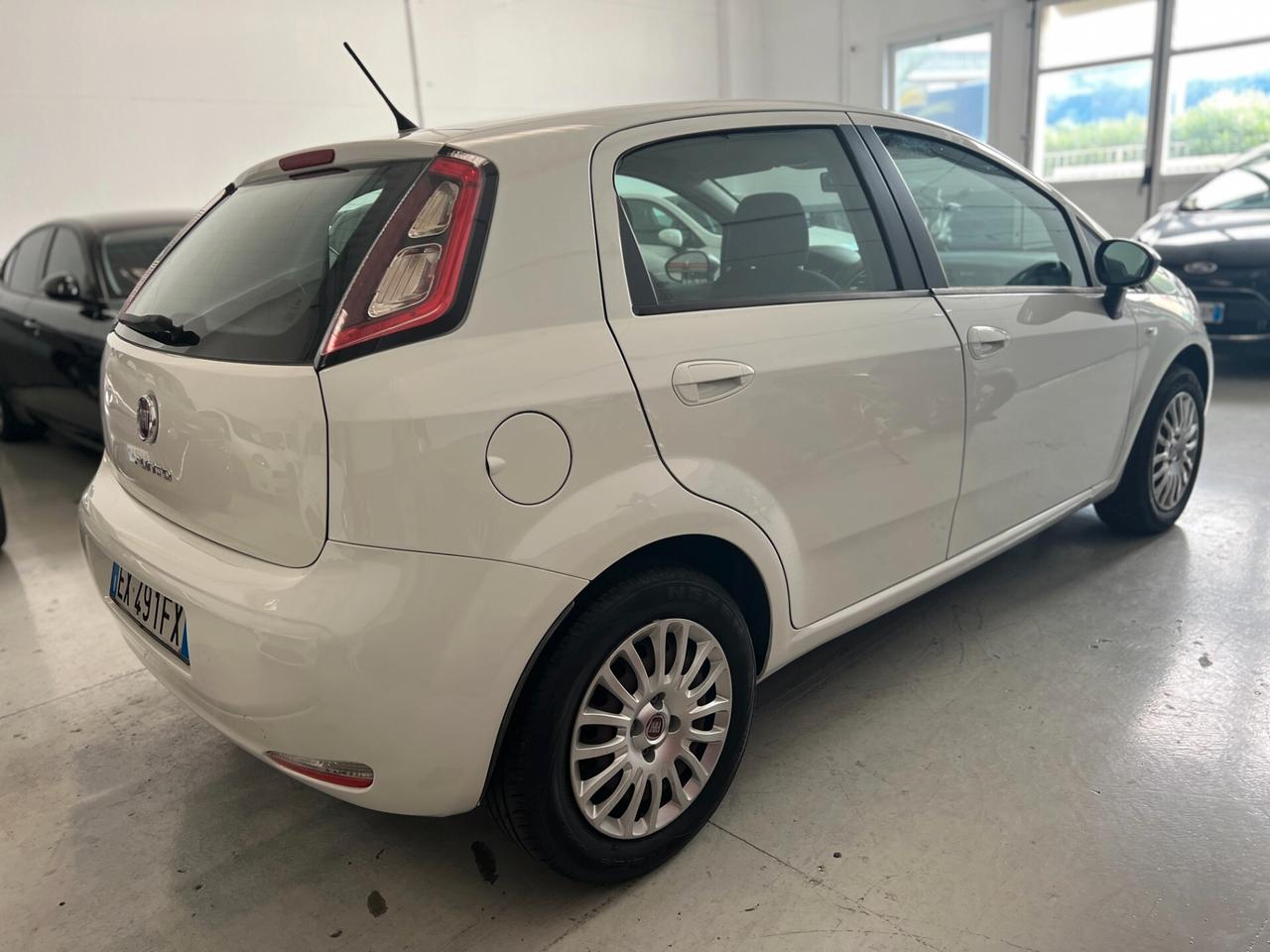 Fiat Punto 1.2 16V 5 porte Young NEOPATENTATI