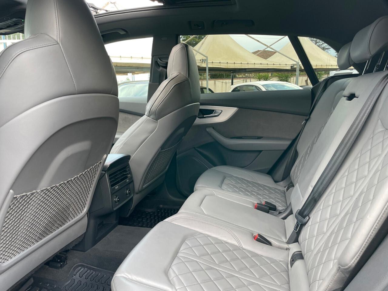 Audi Q8 45 TDI quattro tiptronic S Line Tetto
