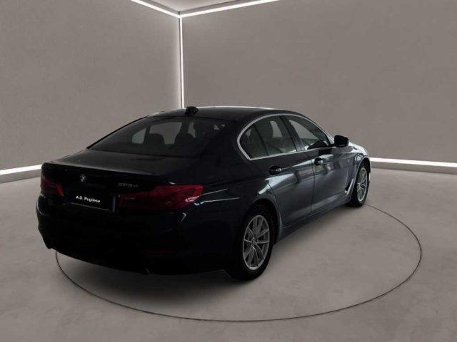 BMW 525 Serie 5(G30/31/F90) - d Business