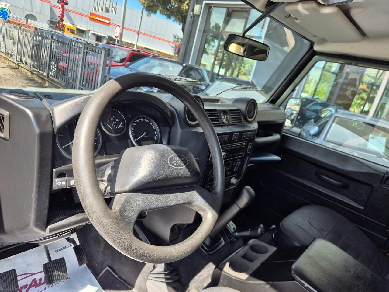 Land Rover Defender 90 2.4 TD4 Station Wagon S