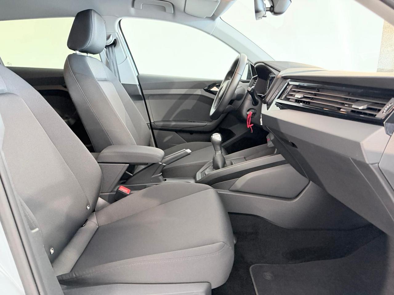 Audi A1 SPORTBACK NEOPATENTATI IVA ESPOSTA