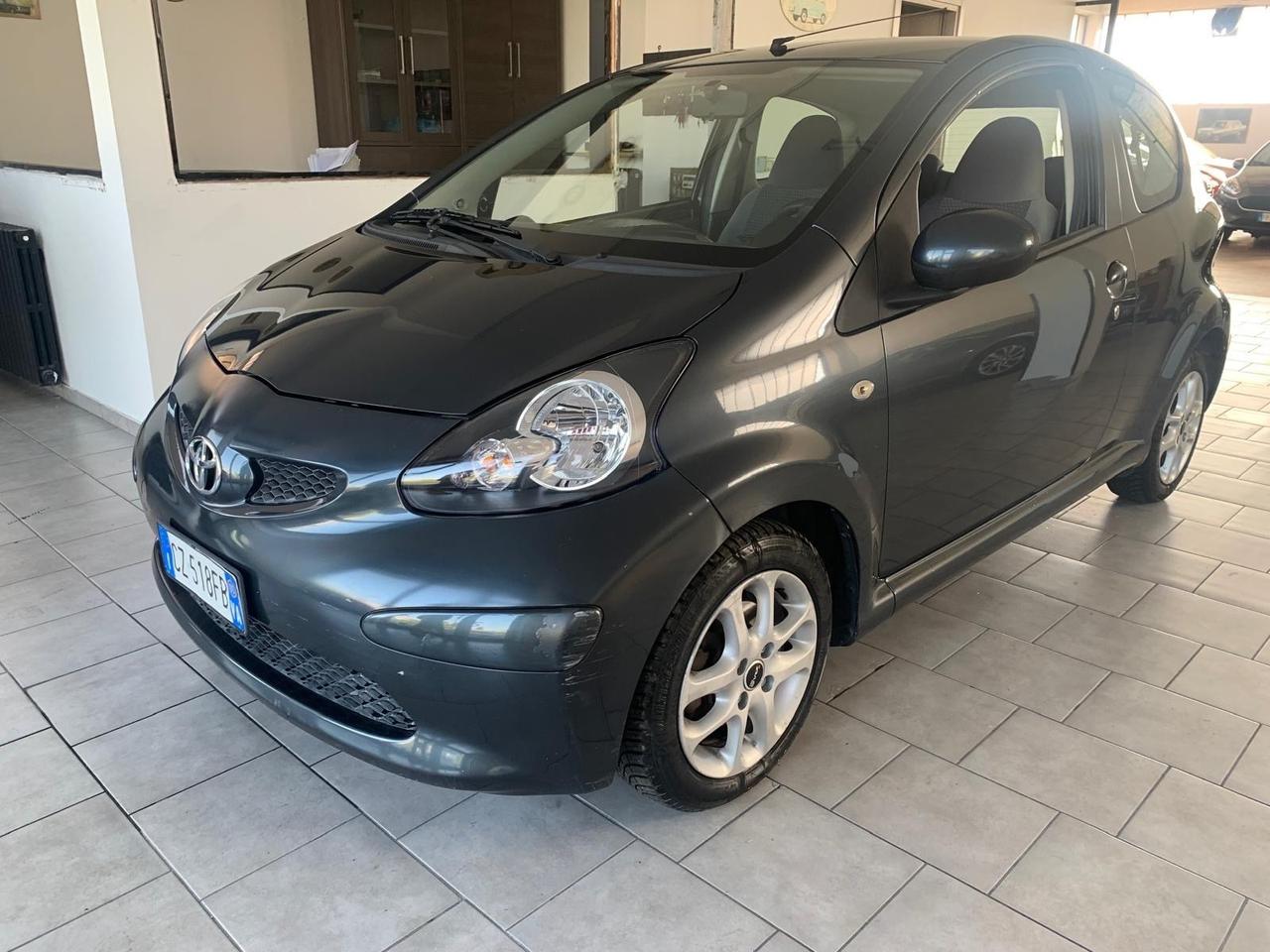 Toyota Aygo 1.0 12V VVT-i 3 porte Sol