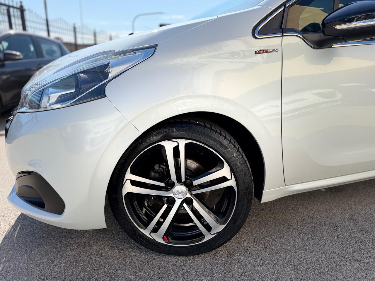 Peugeot 208 BlueHDi 120 S&S 5 porte GT Line PERFETTA