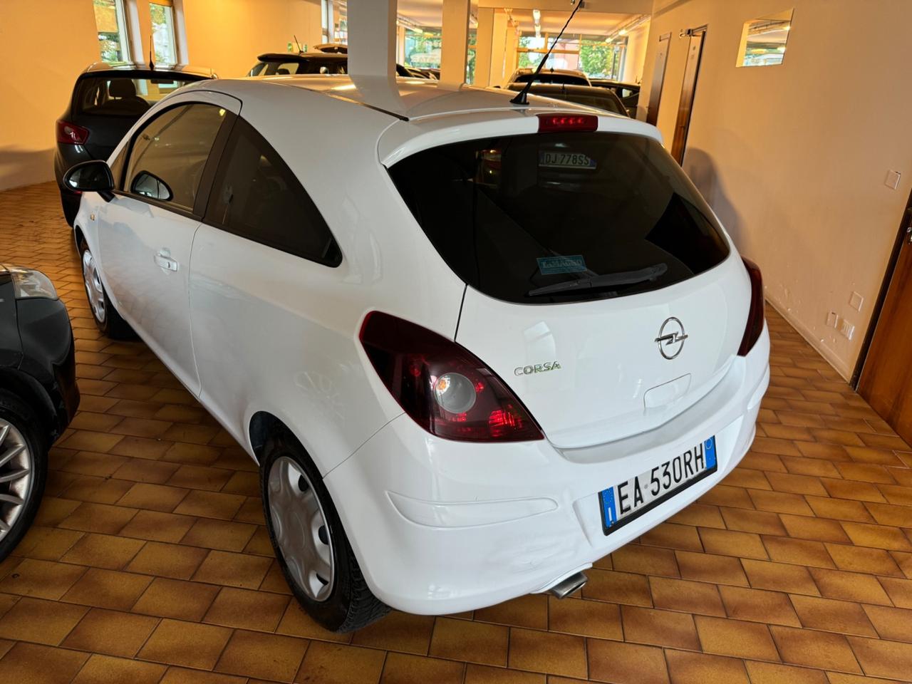 Opel Corsa 1.2 BENZINA EURO 5 OK NEOPATENTATI