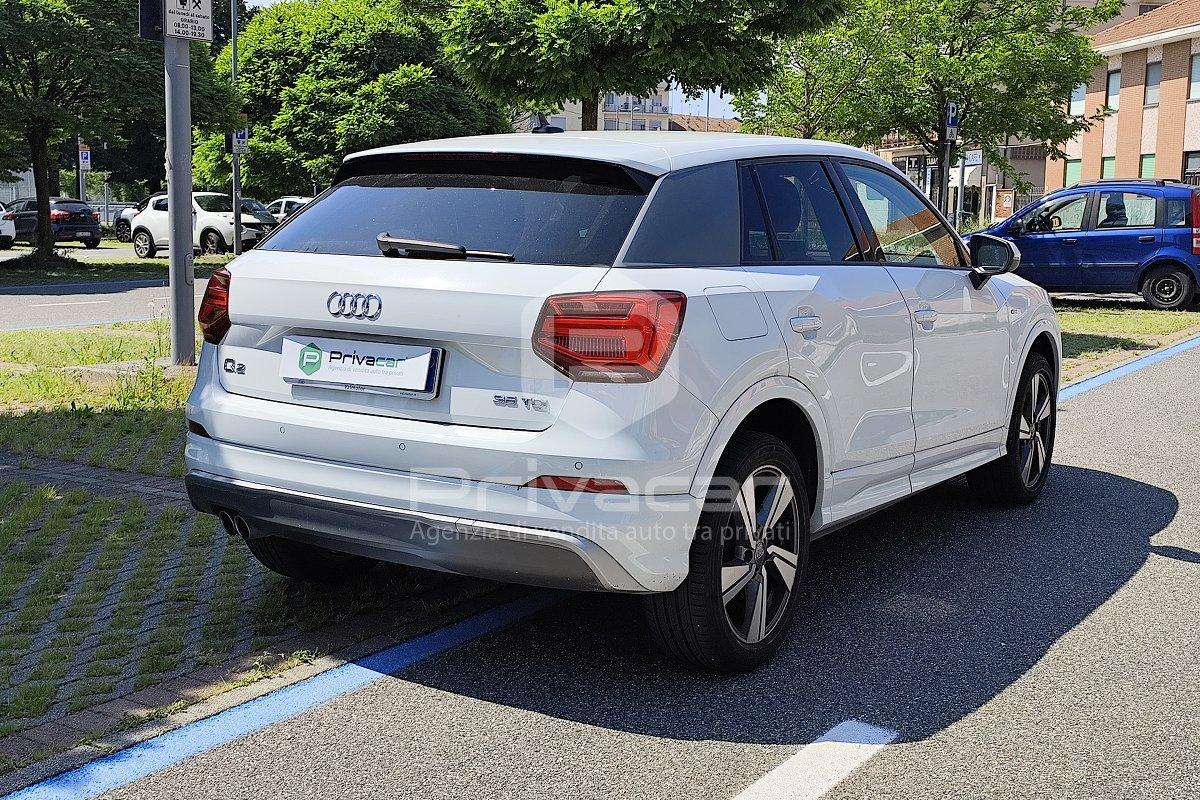 AUDI Q2 35 TDI S line Edition