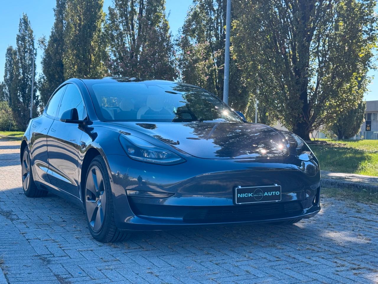 Tesla Model 3 Long Range Dual Motor AWD