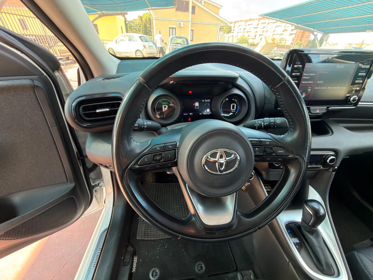 Toyota Yaris Hybrid 5 porte Trend SENZA OBBLIGO FINANZIAMENTO