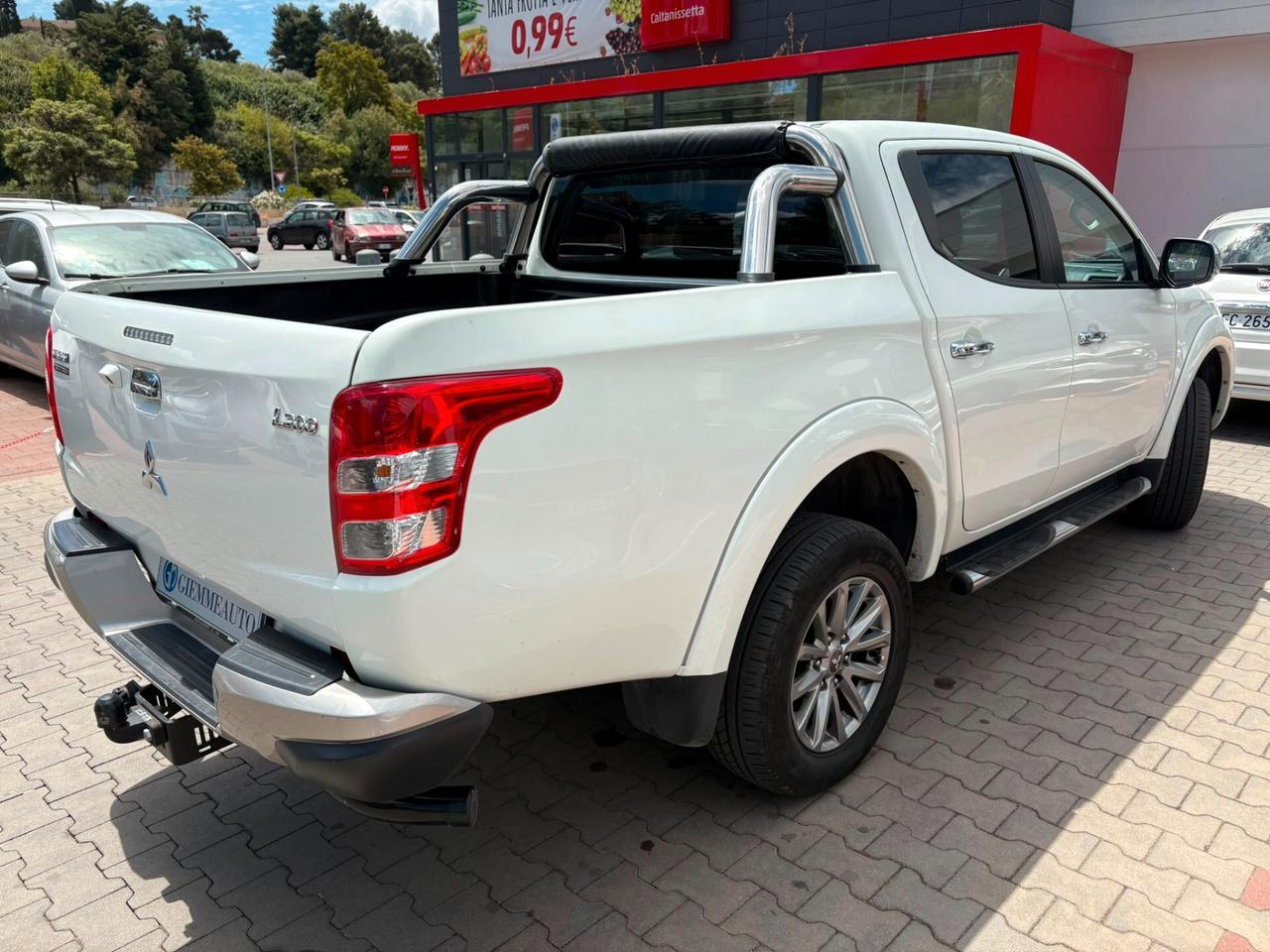 Mitsubishi L200 2.4 DI-D/181CV Club Cab Intense Hp Mivec