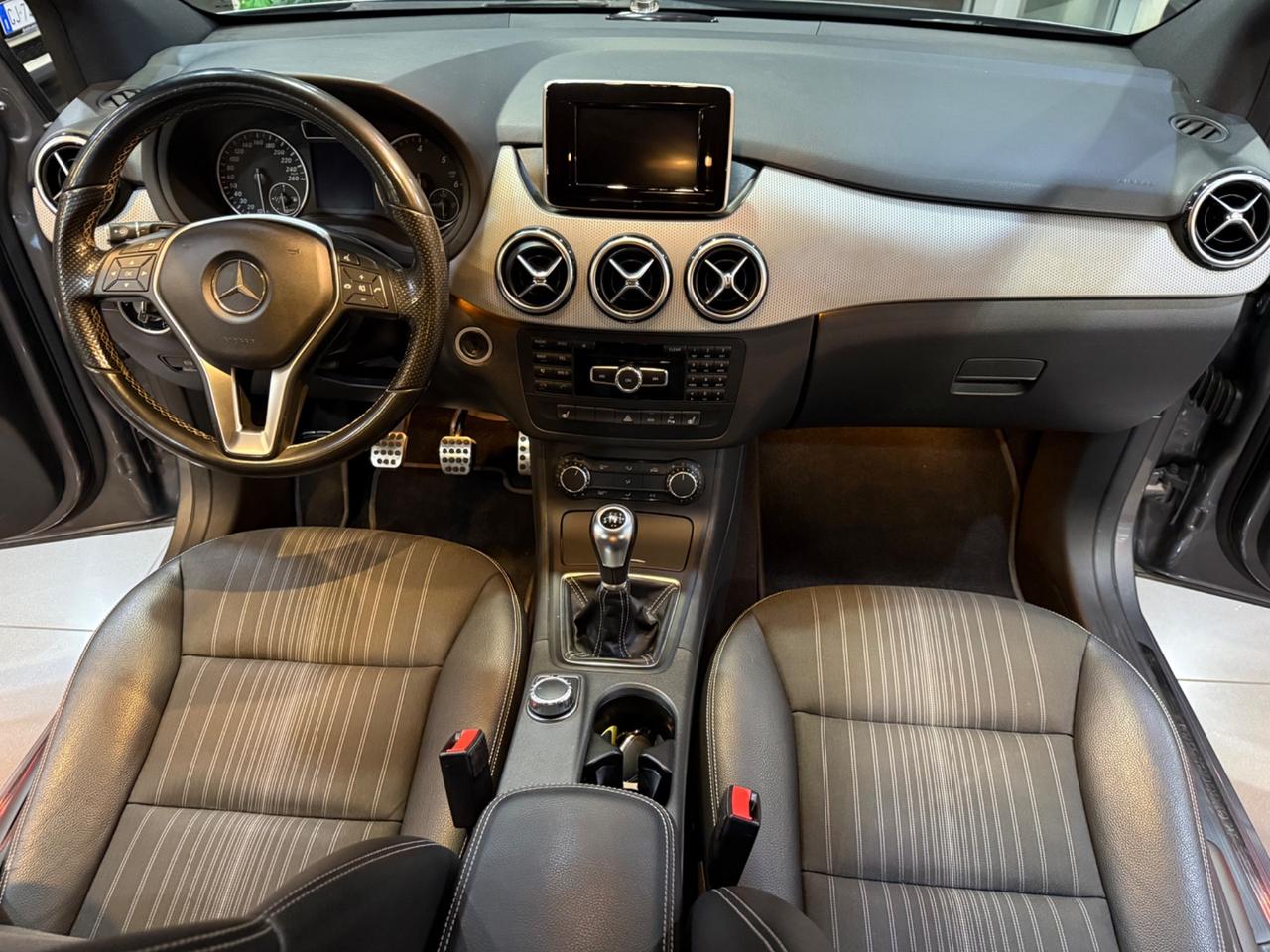 Mercedes-benz B 180 Premium DISTRIBUZIONE FATTA