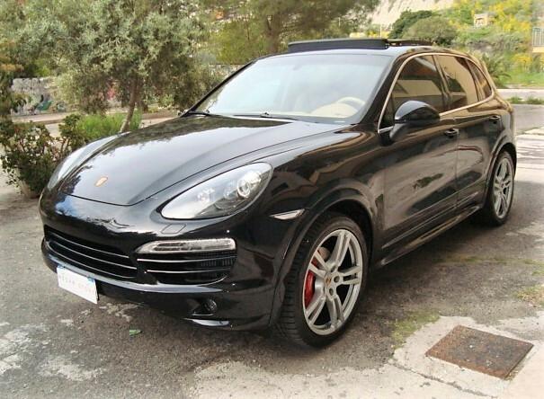 Porsche Cayenne 3.0 Diesel cert Porsche Service