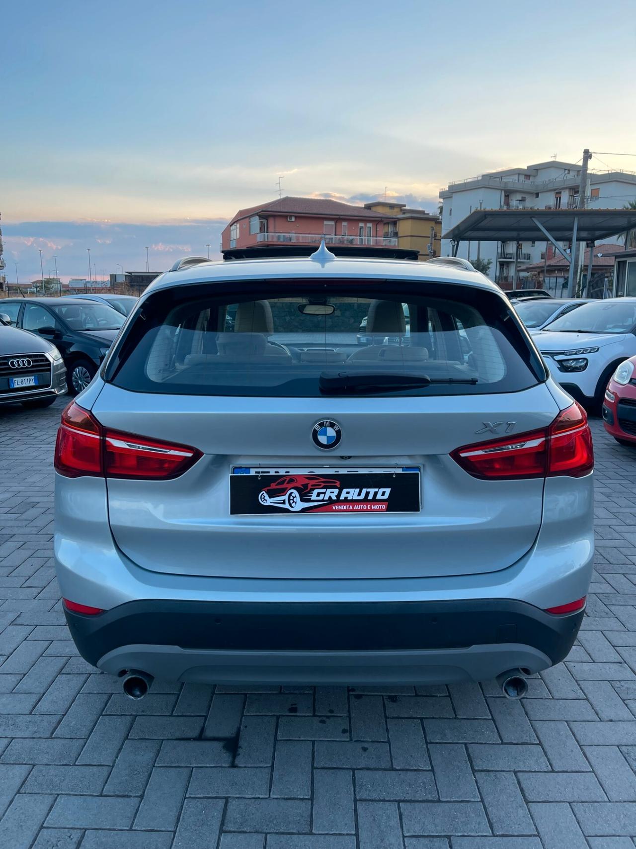 Bmw X1 xDrive20d 190cv tettuccio apribile