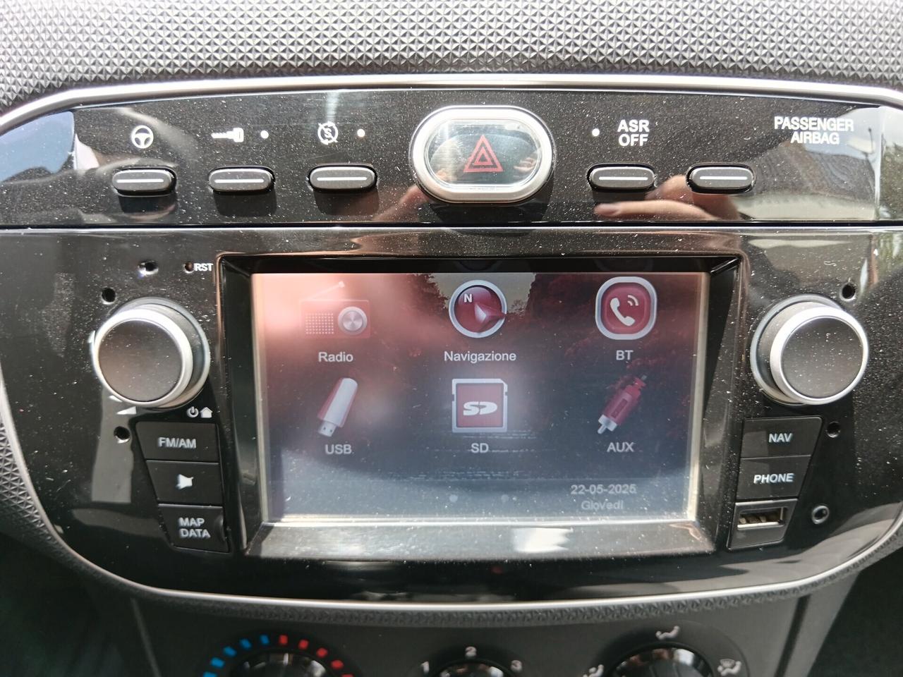 Fiat Punto 1.3 MJT 95CV 5P LOUNGE NAVI