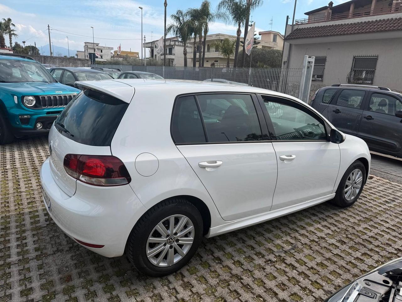 Volkswagen Golf 1.6 TDI DPF 5p. Highline-09/2010
