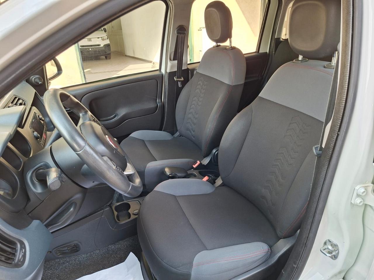 Fiat Panda 1.3 MJT 80 CV Lounge autocarro