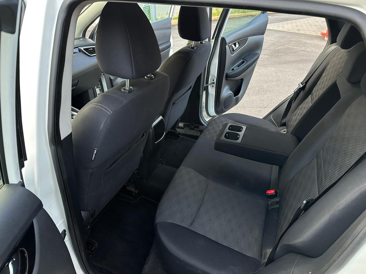 Nissan Qashqai 1.6 dCi 2WD Tekna 2015
