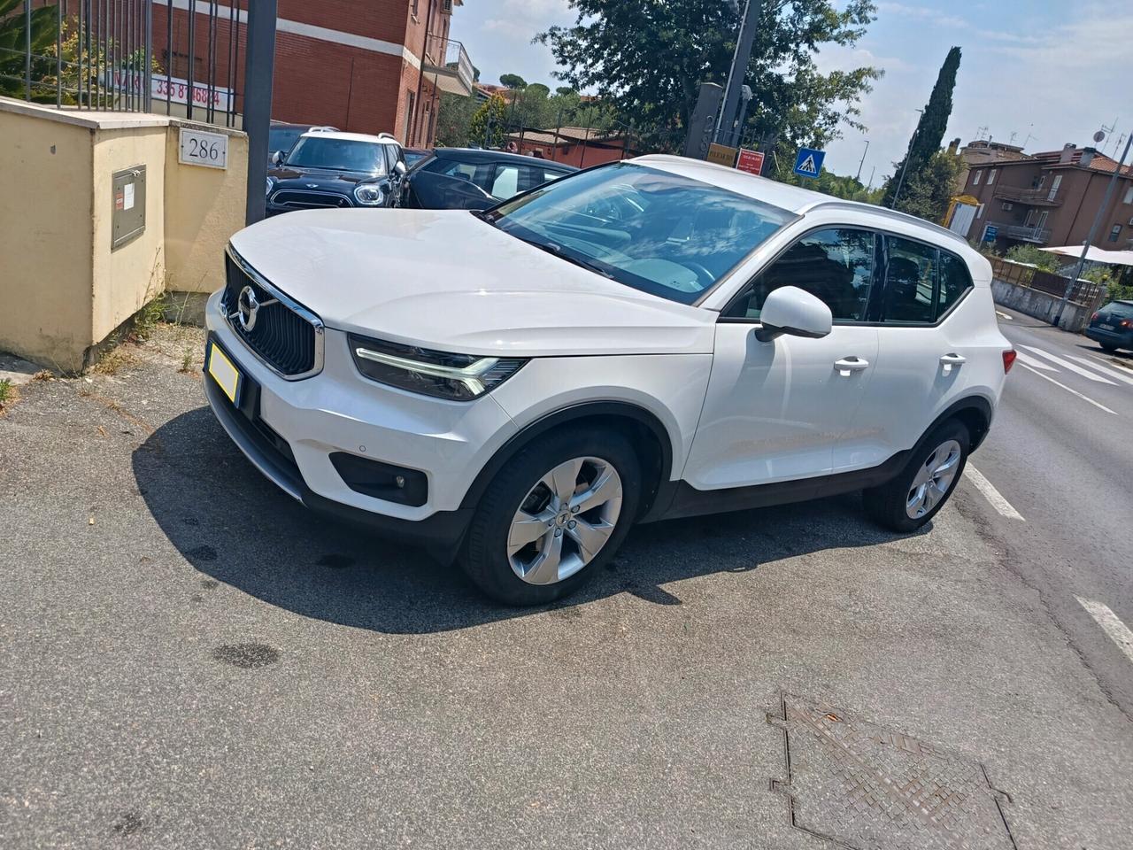 Volvo XC40 D4 AWD Geartronic Business