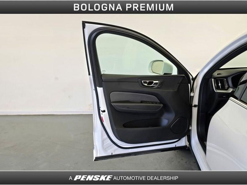 Volvo XC60 XC60 B4 (d) automatico Plus Bright