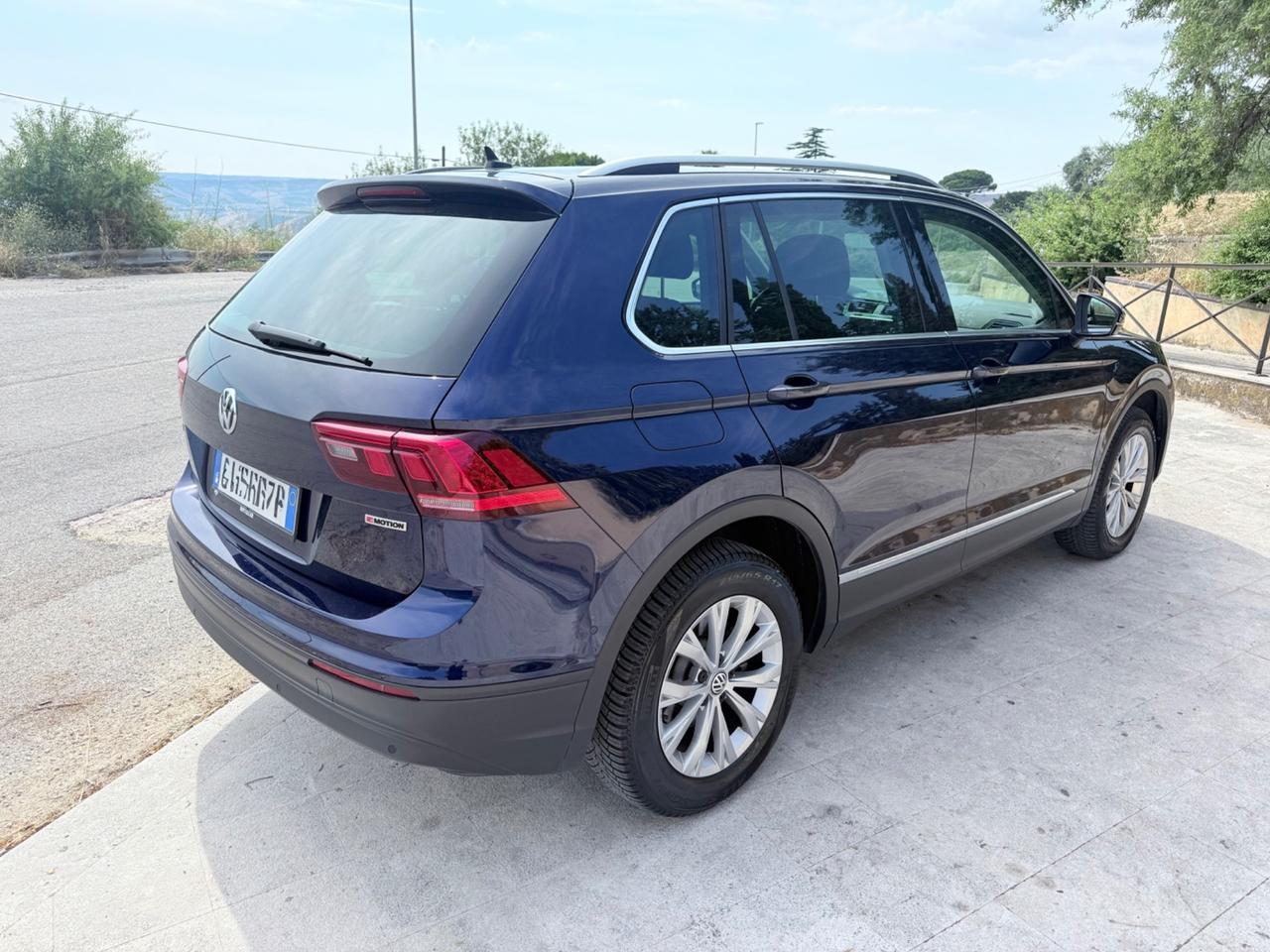 Volkswagen Tiguan 2.0 TDI SCR DSG 4MOTION Business BMT