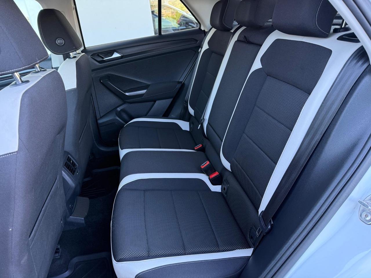 Volkswagen T-Roc 1.6 TDI SCR Advanced BlueMotion