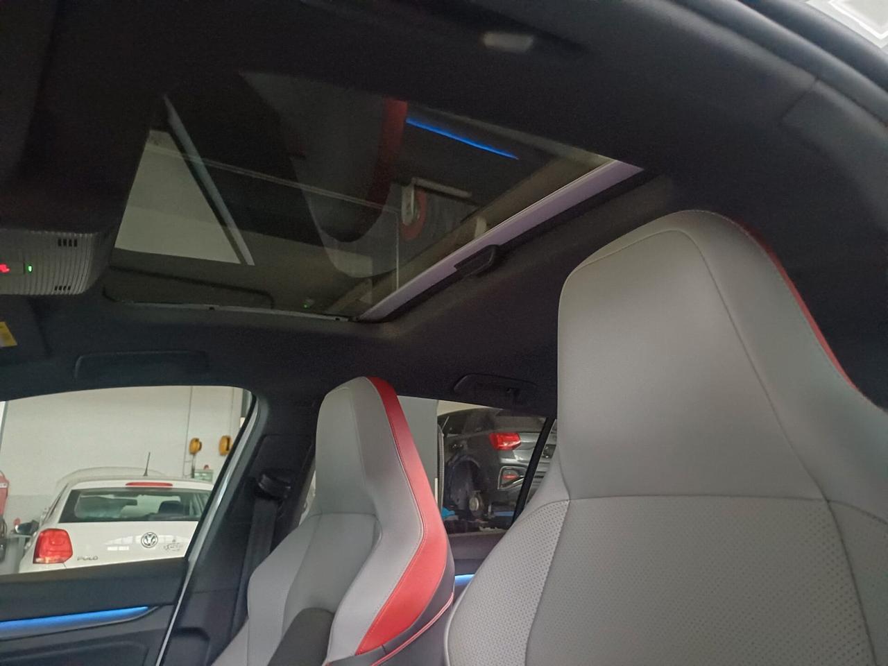 Volkswagen Golf GTI 2.0 TSI DSG 245cv Performance