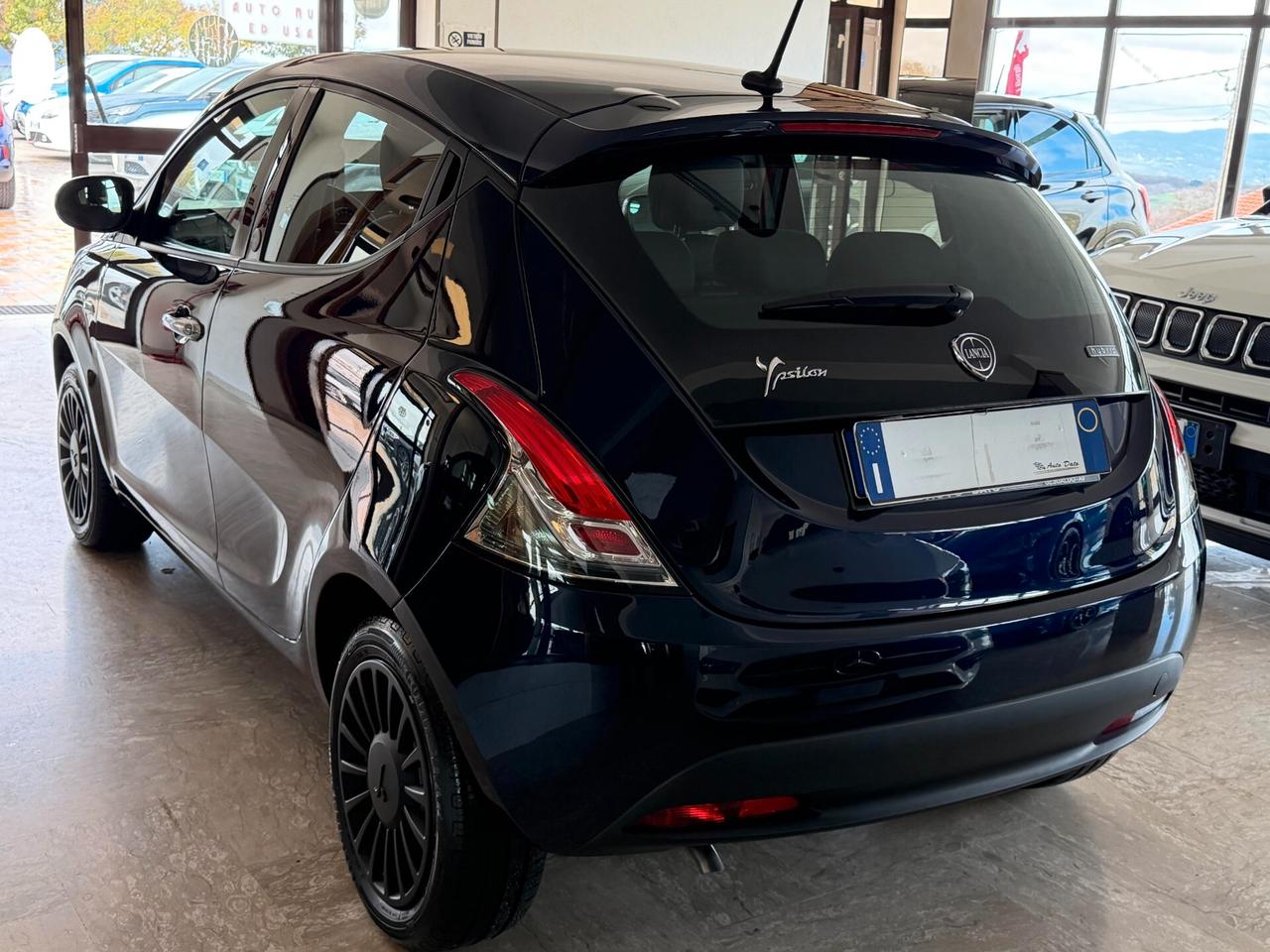 Lancia Ypsilon 1.0 FIREFLY 70 cv. Hybrid SILVER