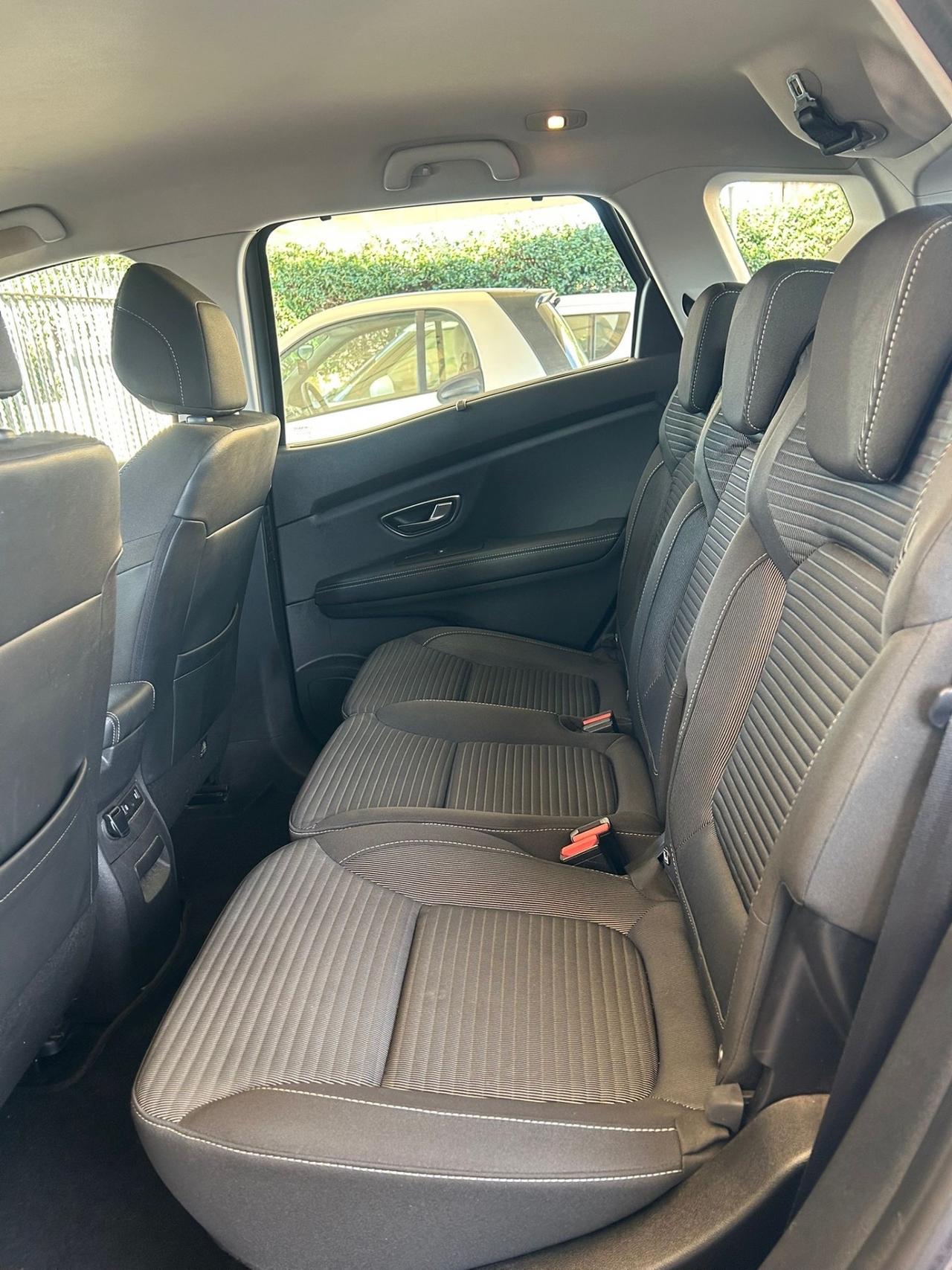 Renault Scenic Scénic Blue dCi 120 CV EDC Initiale Paris