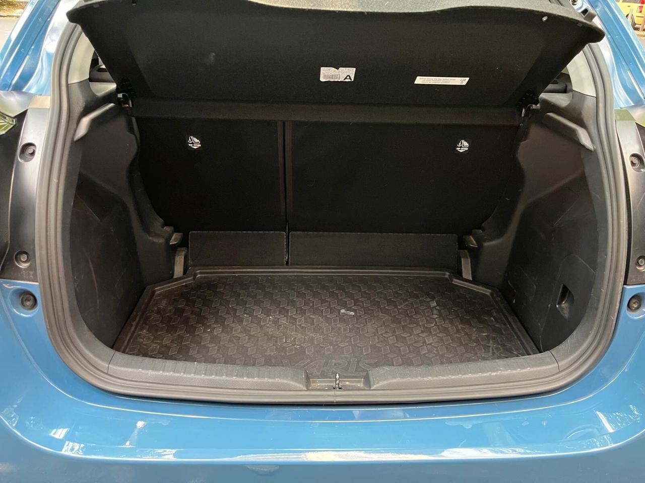 Toyota Yaris 1.5 Hybrid 5 porte Business