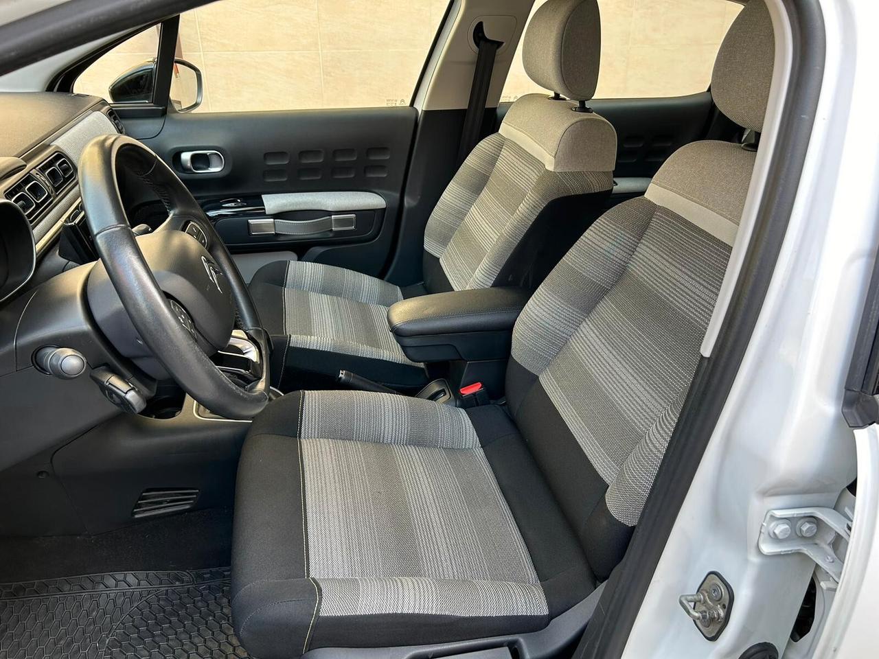 Citroen C3 1.2 Shine 2017 "Motore con 60.000km"