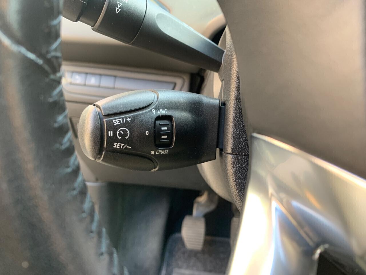 Peugeot 208 BlueHDi 75 5 porte