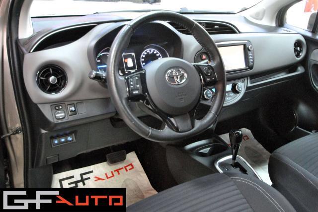 Toyota Yaris Yaris III 2017 5p 1.5h Active my18 * UNICO PROPRIETARIO *