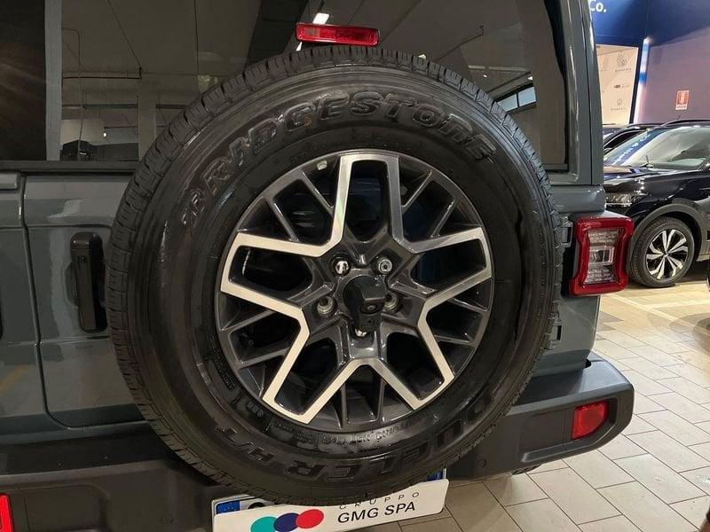 Jeep Wrangler Unlimited 2.0 turbo Sahara auto