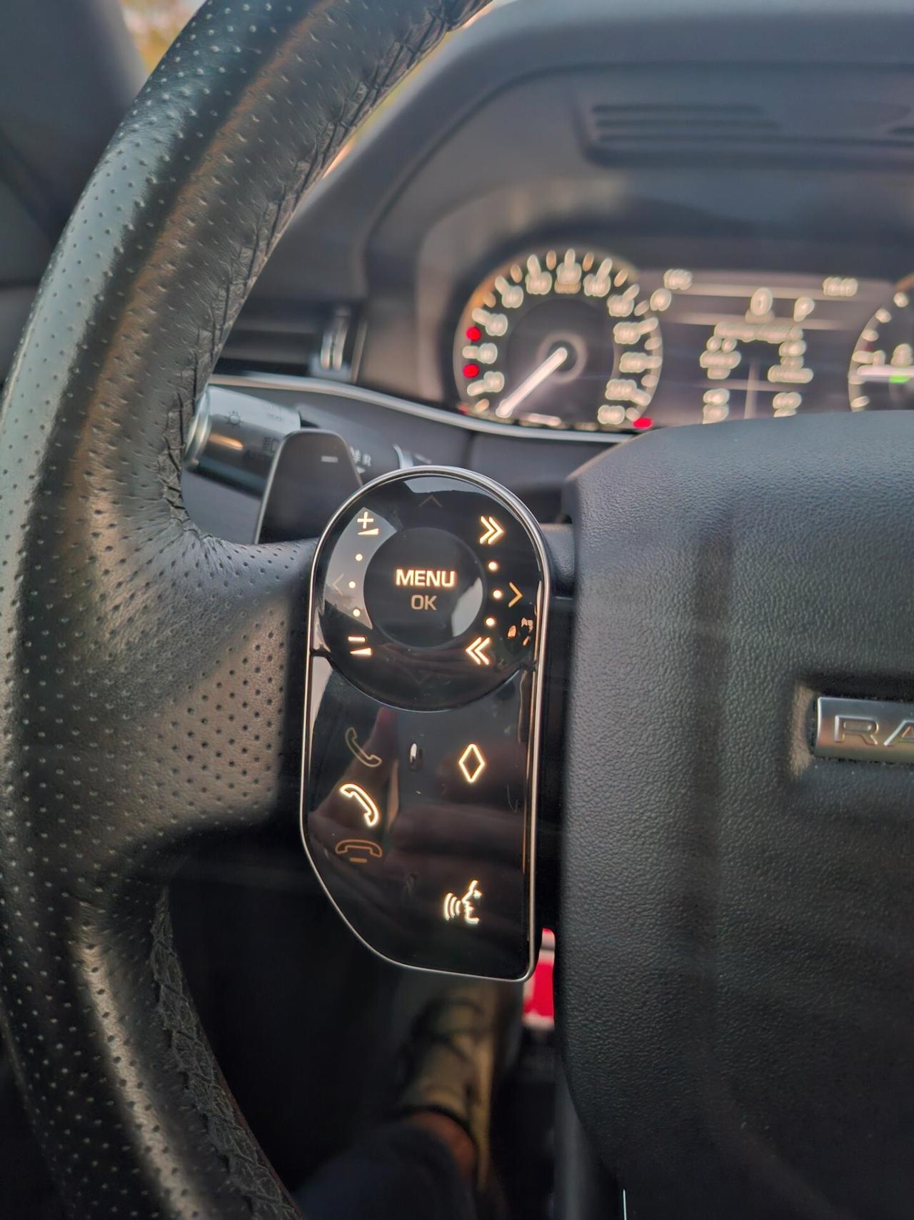 L. R. RANGE ROVER EVOQUE*R-DYNAMIC*TOTAL BLACK*LED*