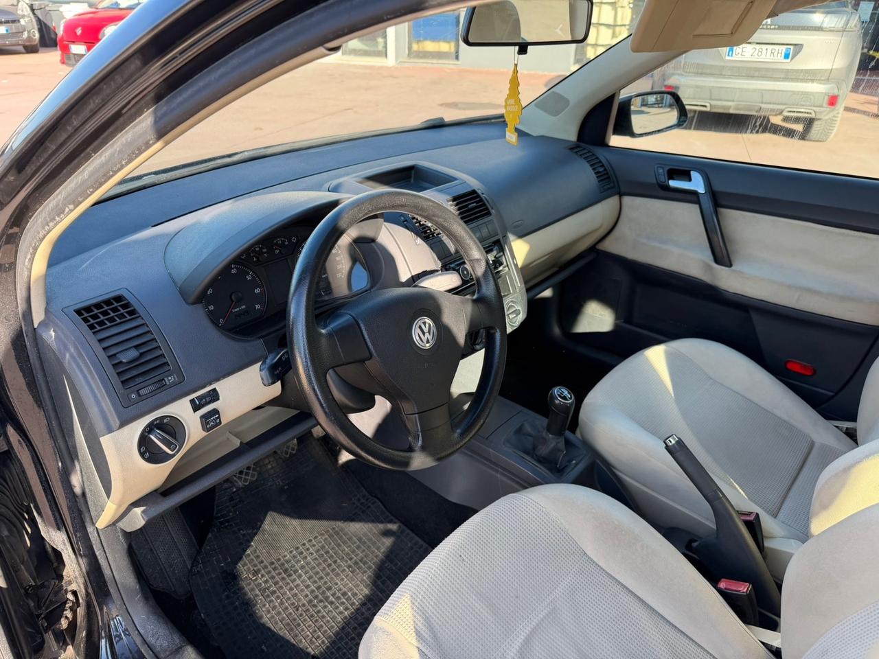 Volkswagen Polo 1.2/70CV 12V 5p. Comfortline