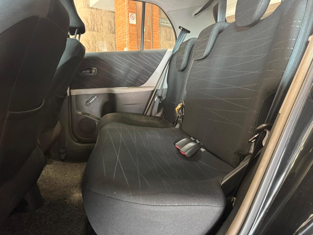 Toyota Yaris 1.0 5 porte Sol