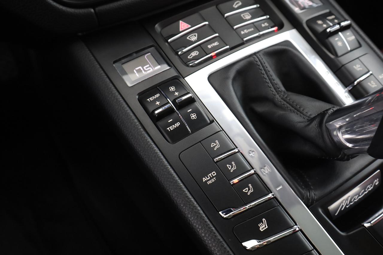 PORSCHE Macan S