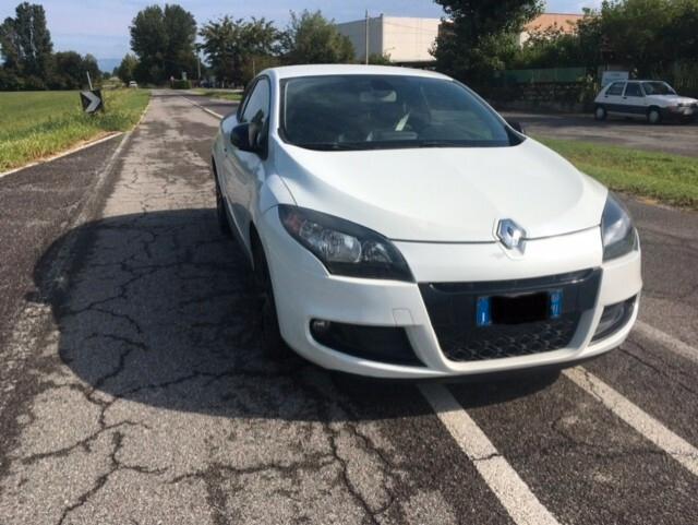 Renault Megane Mégane Coupé 1.9 dCi 130CV Monaco GP