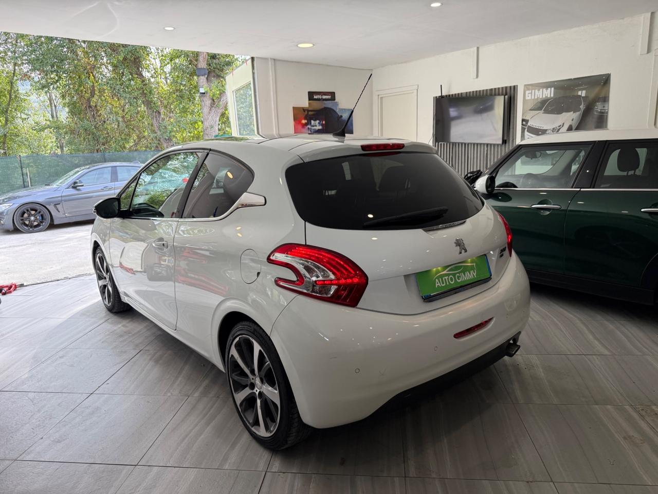 Peugeot 208 1.6 diesel 92 CV