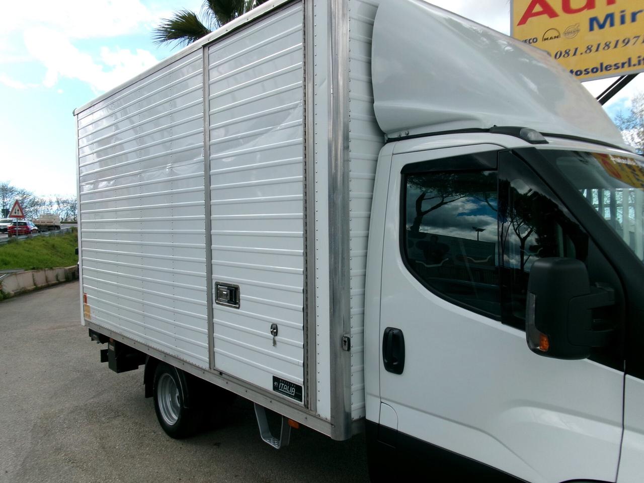 Iveco Daily 35C14 2.3 140CV E6D BOX+PEDANA CARICATRICE 8Q